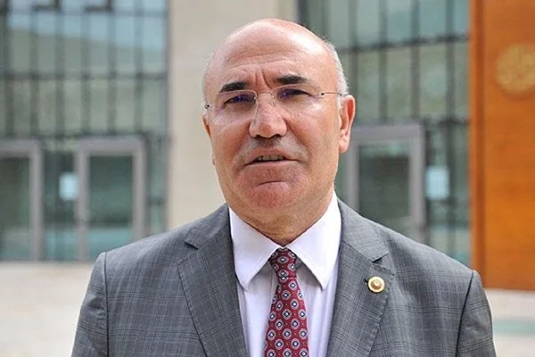 Mahmut Tanal, Sisi paylaşımı sonrası tepki topladı