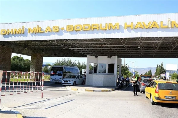 Milas-Bodrum Havalimanında özel jet pistten çıktı