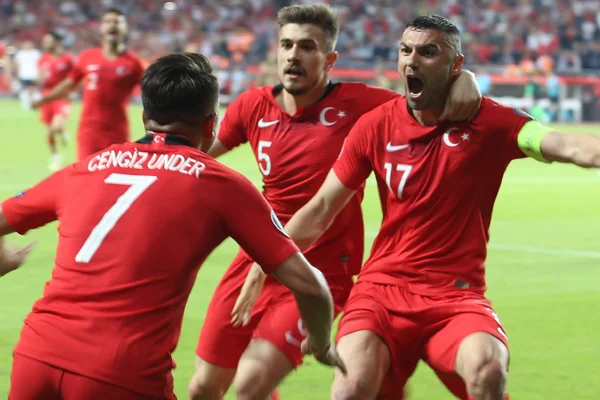 Milli takım, son şampiyon Fransa'yı mağlup etti