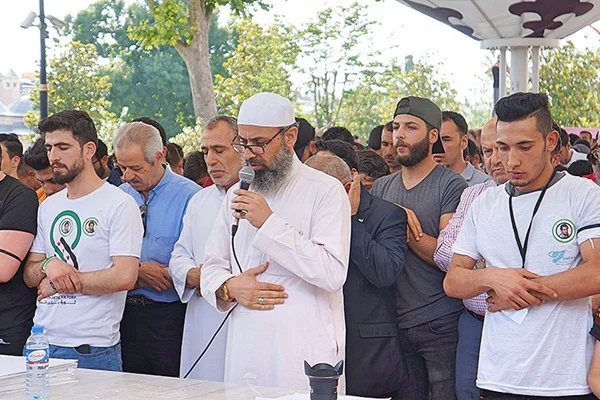 Muhalif Suriyeli futbolcu için gıyabi cenaze namazı