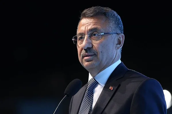 Oktay: Devletlerin FETÖ gibi örgütlerle bağlantısı olanların iş sözleşmelerini feshetmesi doğal