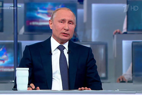 Putin, canlı yayında halkın sorularını cevaplandırıyor