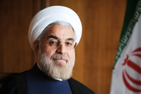 Ruhani: İran, bölge ülkeleriyle ve büyük güçlerle çatışmadan yana değildir