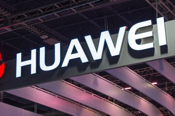Satışlar düştü: Huawei pazardan geri çekebilir