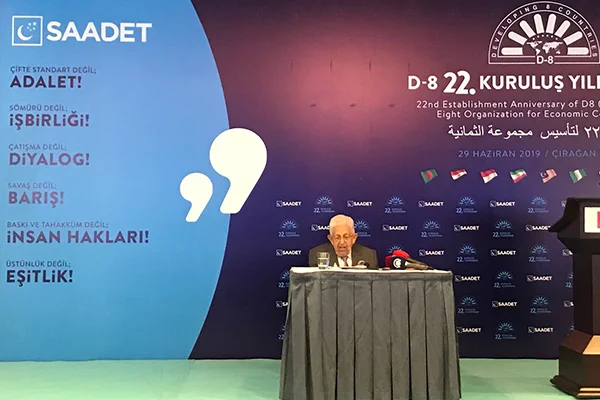 SP eski lideri Recai Kutan: D-8 engellenmeseydi, İslam ülkelerinin kaynakları talan edilmeyecekti