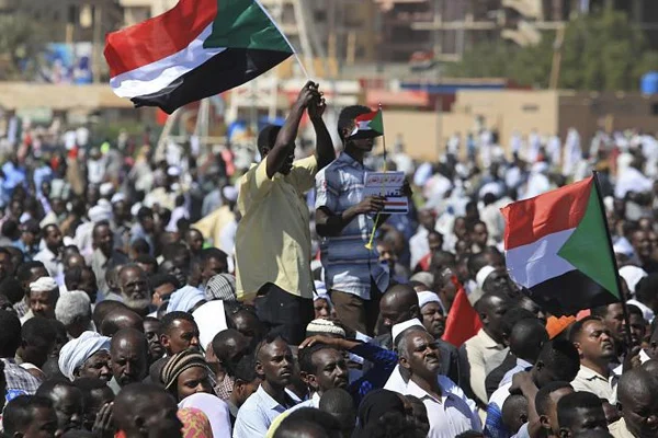 Sudan'da 60 istihbaratçı emekli edildi