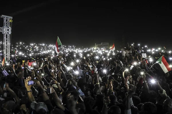 Sudan yargısından 'interneti açın' uyarısı