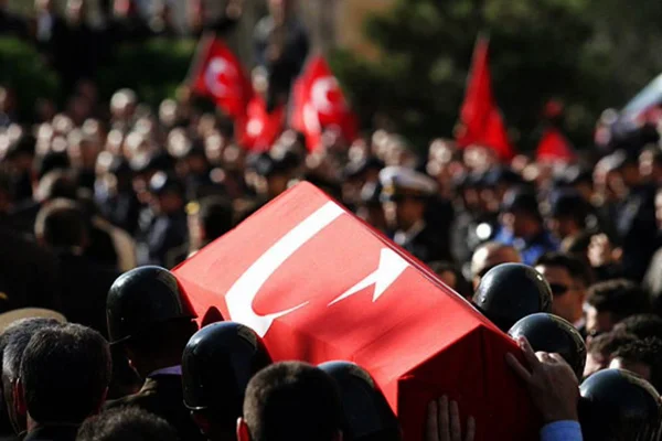 Suriye'de teröristlerle çatışma: 1 şehit