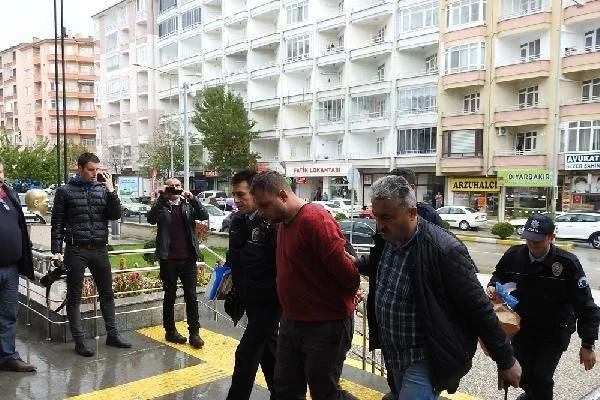 Tacizle suçlanan tır şoförü beraatini istedi