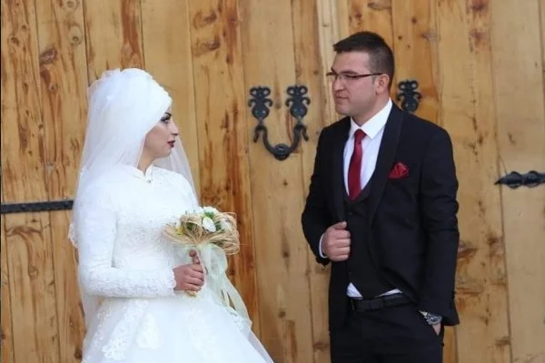 Uzman çavuş ve eşi evde ölü bulundu