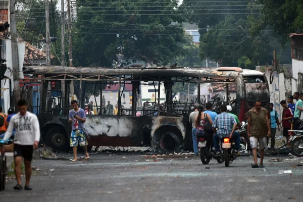 Venezuela Kolombiya sınırında çatışma: 12 ölü