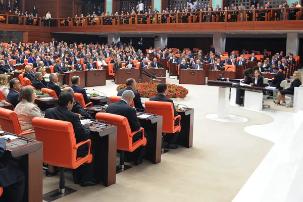 Yeni askerlik sistemi için mesai başlıyor