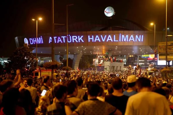 15 Temmuz'da Atatürk Havalimanı'nı işgal davasında müebbet kararları