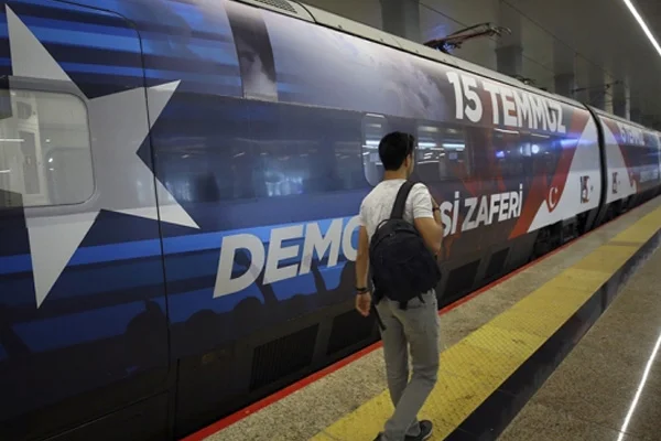15 Temmuz treni ilk seferi için yola çıktı