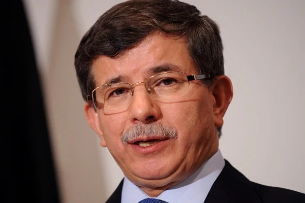 Ahmet Davutoğlu'ndan yeni parti açıklaması
