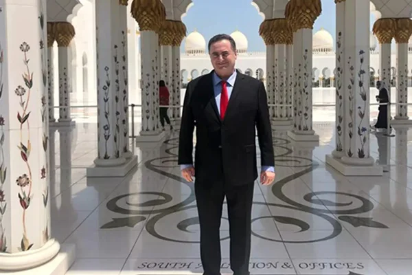 BAE'yi ziyaret eden İsrail Dışişleri Bakanı Suudi Arabistan hava sahasını kullanmış