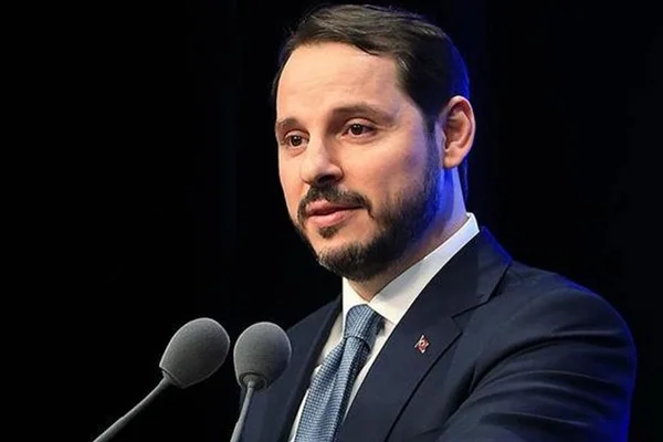 Bakan Albayrak: Türkiye ekonomisi bu yıl pozitif büyüyecek