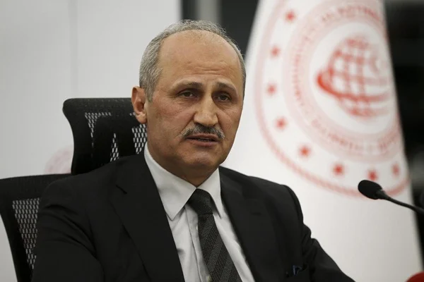 Bakan Turhan'dan Doğu Akdeniz açıklaması: Hakkımızı yedirtmeyiz