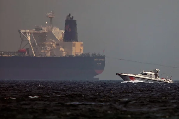 Cebelitarık, İran petrol tankerini bir ay daha serbest bırakmayacak