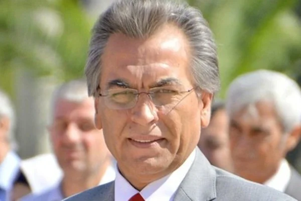 CHP'li başkan gelen tepkilerin ardından oğlunun işine son verdi