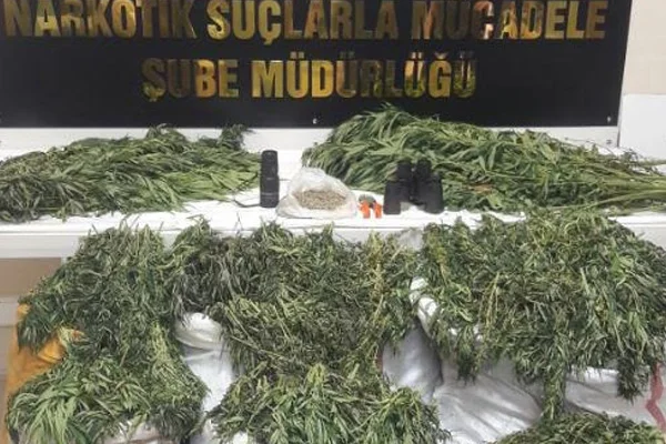 Denizli'de 'drone' destekli uyuşturucu operasyonu