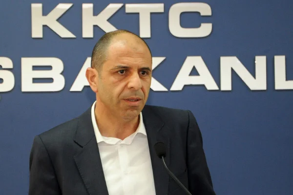 'Doğu Akdeniz'de yasa dışı faaliyet arayan Kıbrıslı Rumlara baksın'
