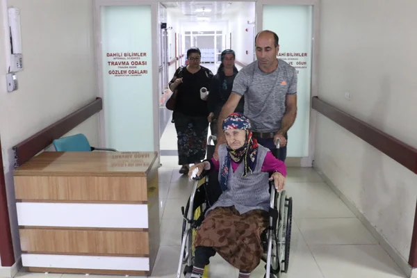 Hastalanınca 85 yıldır kimliksiz yaşadığı ortaya çıktı