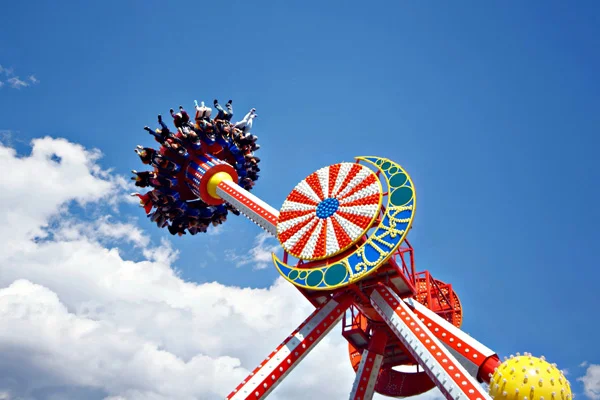 Hindistan'da lunaparkta kaza: 3 ölü, 28 yaralı