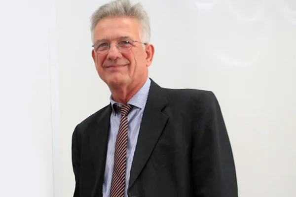 İsrail askerlerinin Filistinlilere yönelik şiddetine tepki gösteren Alman diplomat, Bild gazetesinin hedefinde