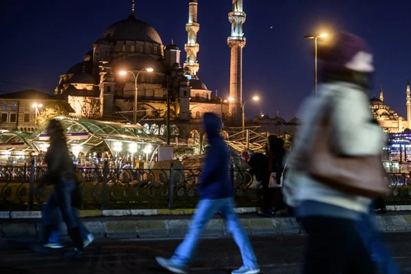 İstanbul Valiliği uyardı: Suriyelilere 1 ay süre verildi