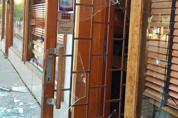 İsveç'te Türk restoranına el yapımı patlayıcıyla saldırı