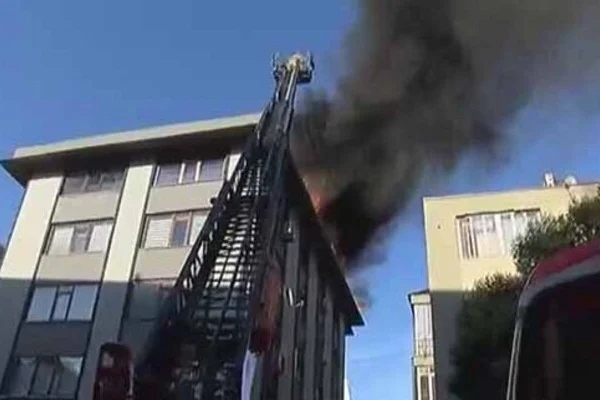 Mecidiyeköy'de yangın