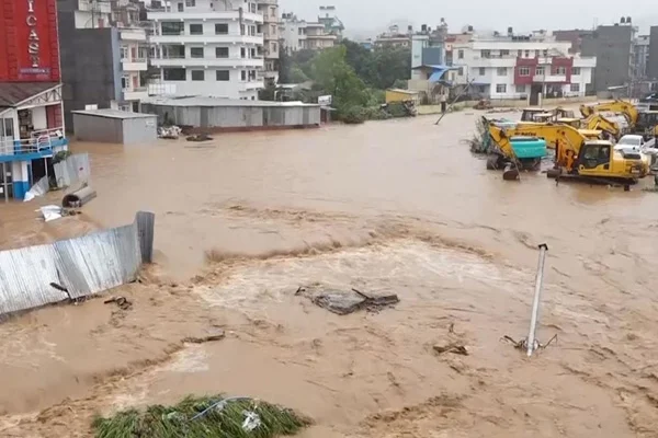 Nepal'deki sel felaketinde 88 kişi öldü