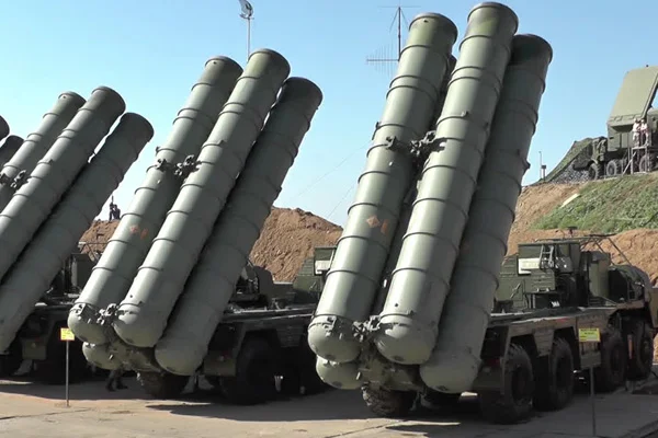 New York Times'tan S-400 yorumu: Ankara'da bağımsız ve güçlü Türkiye kararlılığı sürüyor