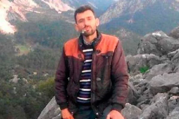 Oğlunu dövüp, telefonunu kırdı diye öldürdü!