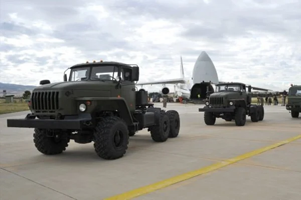 S-400 teslimatında 6. gün: 14. uçak Mürted'e indi