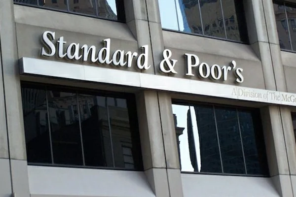 S&P: Olası ABD yaptırımları bankacılık sektörünü hedef almazsa Türkiye'nin kredi notu değişmez