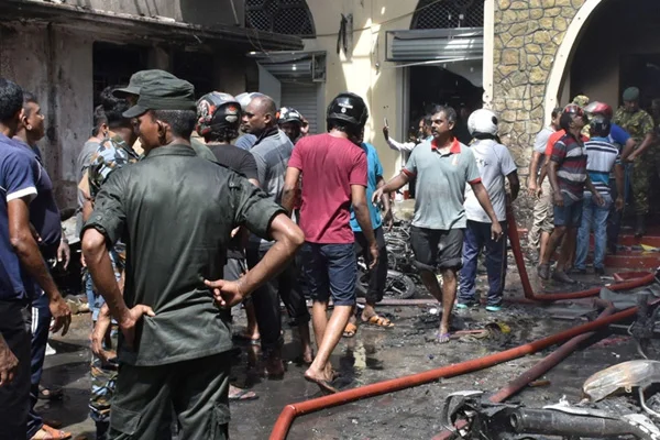 Sri Lanka saldırısına ilişkin üst düzey görevliler tutuklandı