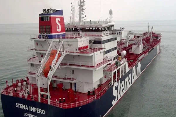 Stena Impero'nun operatörü: Mürettebat iyi ve güvende