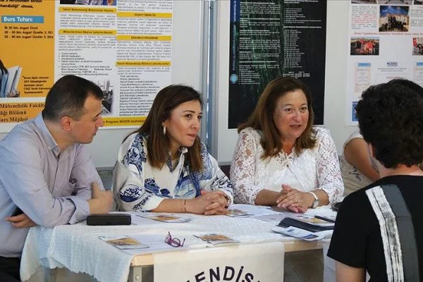 Tekstil mühendisliği seçene asgari ücret düzeyinde burs