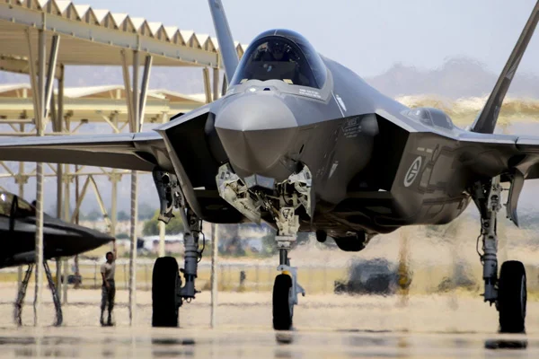 Türk pilotlar ABD'yi terk edecek