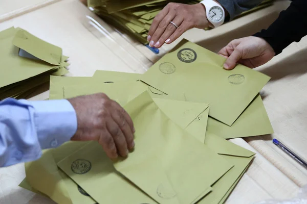 YSK, İstanbul seçiminin kesin sonuçlarını açıkladı