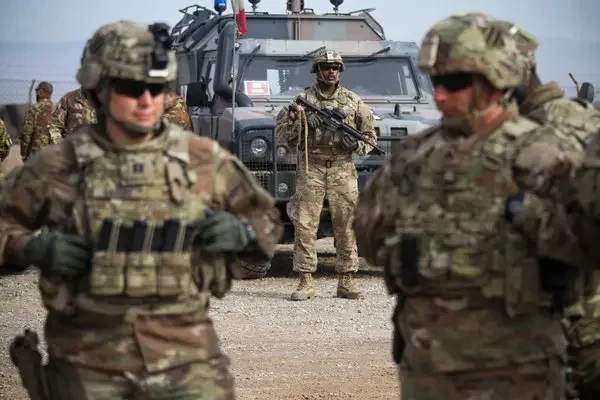 ABD Afganistan'dan binlerce askerini geri çekmeye hazırlanıyor