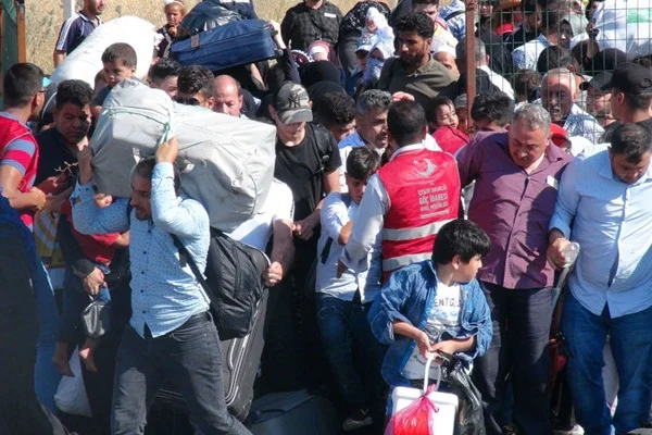 ABD'de 680 göçmen gözaltına alındı