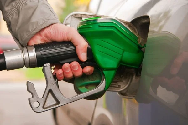 Benzine indirim geldi