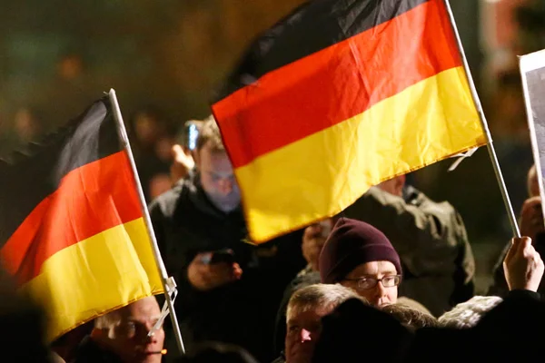 Berlin'de iki Türk kadına ırkçı saldırı