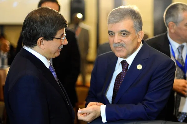 Davutoğlu ve Gül'ün kayyum açıklamalarına tepki: Bir kere çıkıp risk almadılar