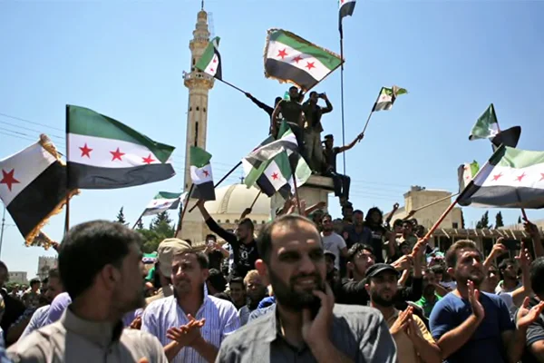 Haaretz: ABD ve Türkiye İdlib'te tartışırken, Suriye'nin vahşi güneyi yeniden doğuyor!