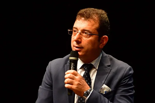 İmamoğlu açıkladı: Minibüs ve taksilere zam yapılacak