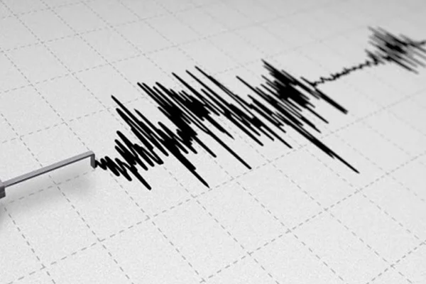 İran'da 5,2 büyüklüğünde deprem